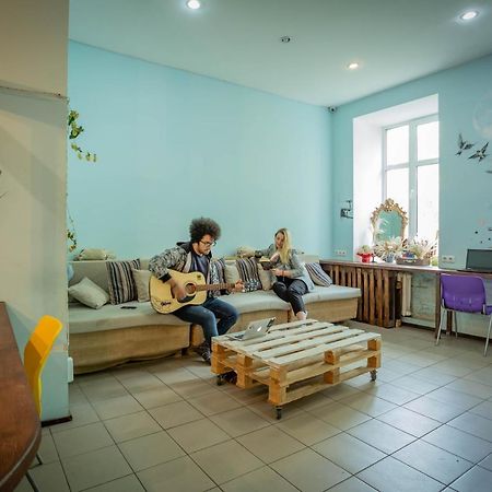 Garis Factory Hostel Kiev Bagian luar foto