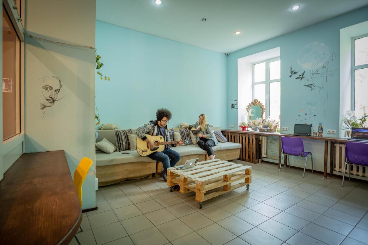 Garis Factory Hostel Kiev Bagian luar foto