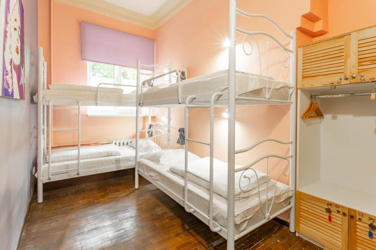 Garis Factory Hostel Kiev Bagian luar foto