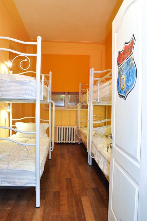 Garis Factory Hostel Kiev Ruang foto